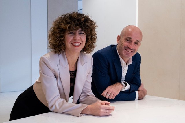 Marta Sanguino, consultora de desarrollo profesional, y Nando Abril, CEO de Talento Hecho. Headhunters en arquitectura e interiorismo